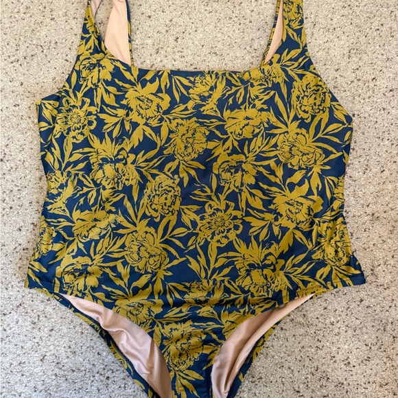 Madewell one piece swimsuit (size 4x) - Picture 1 of 4